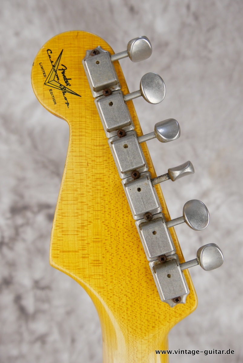 Fender_Stratocaster_Custom_Shop_55 Relic_limited_edition_sunburst_2015-010.JPG